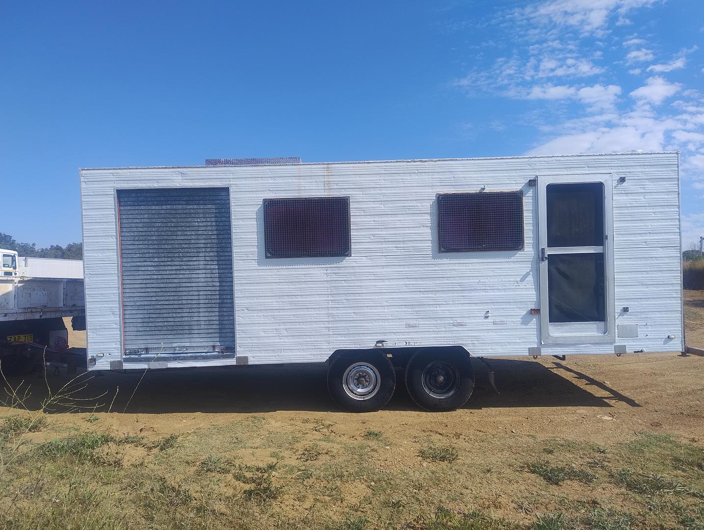 1990 JAKAB SITE WORK VAN VAN
