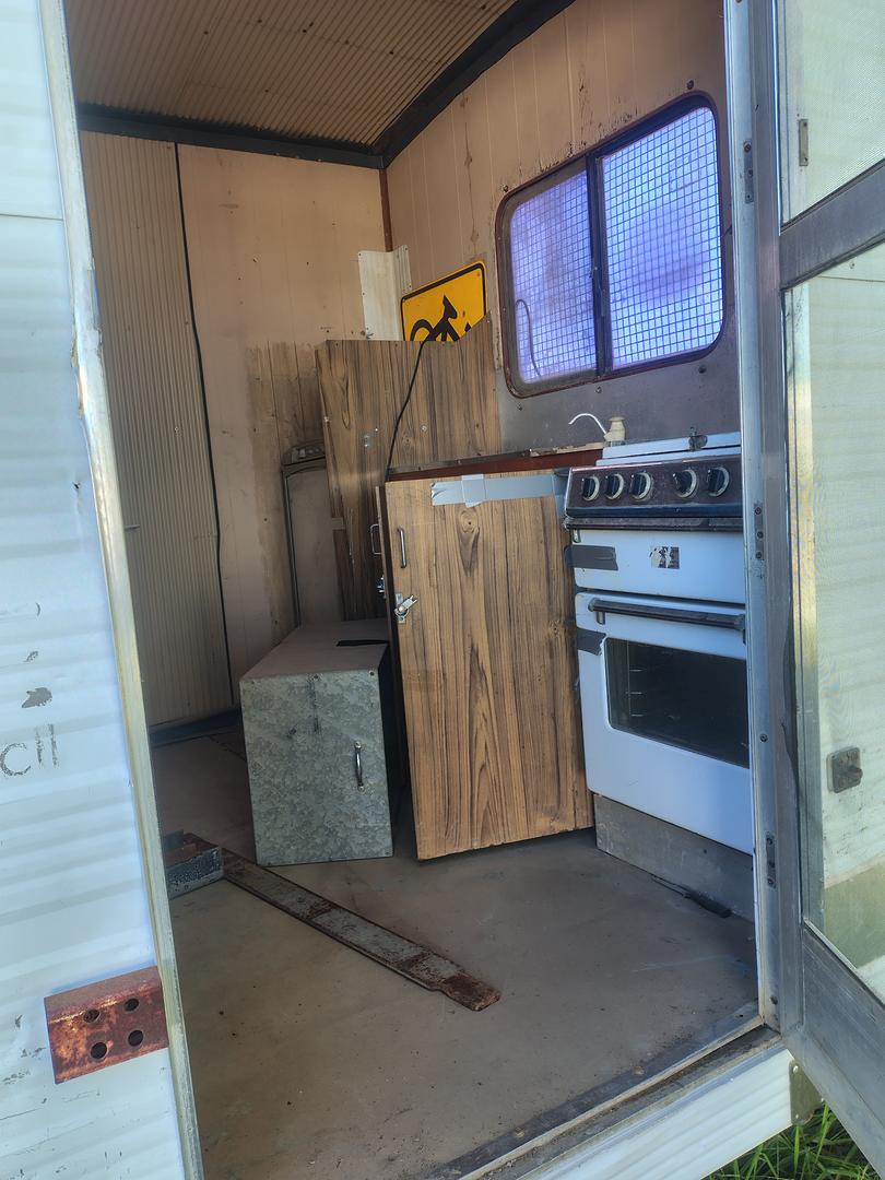 1990 JAKAB SITE WORK VAN VAN