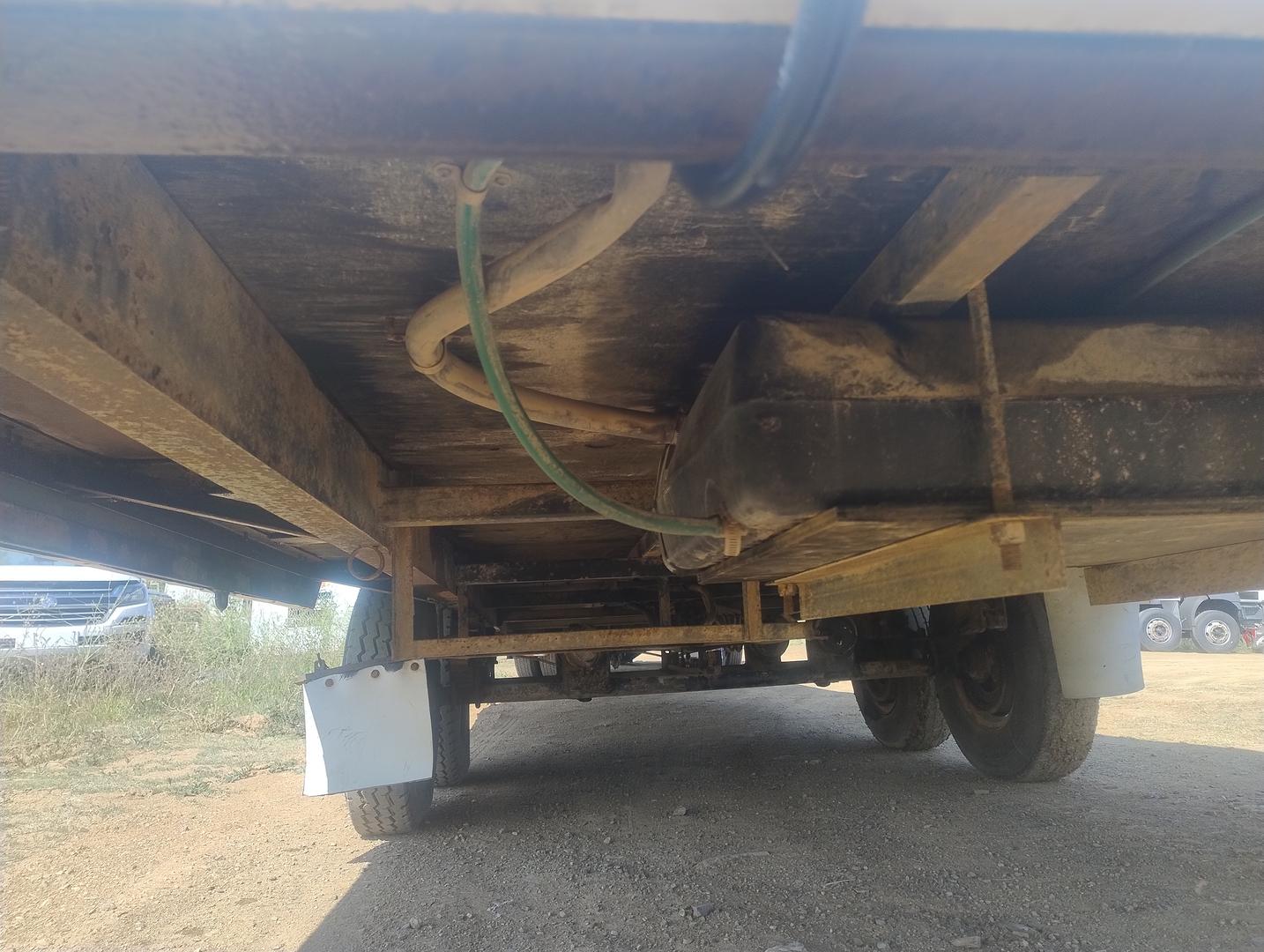 1990 JAKAB SITE WORK VAN VAN