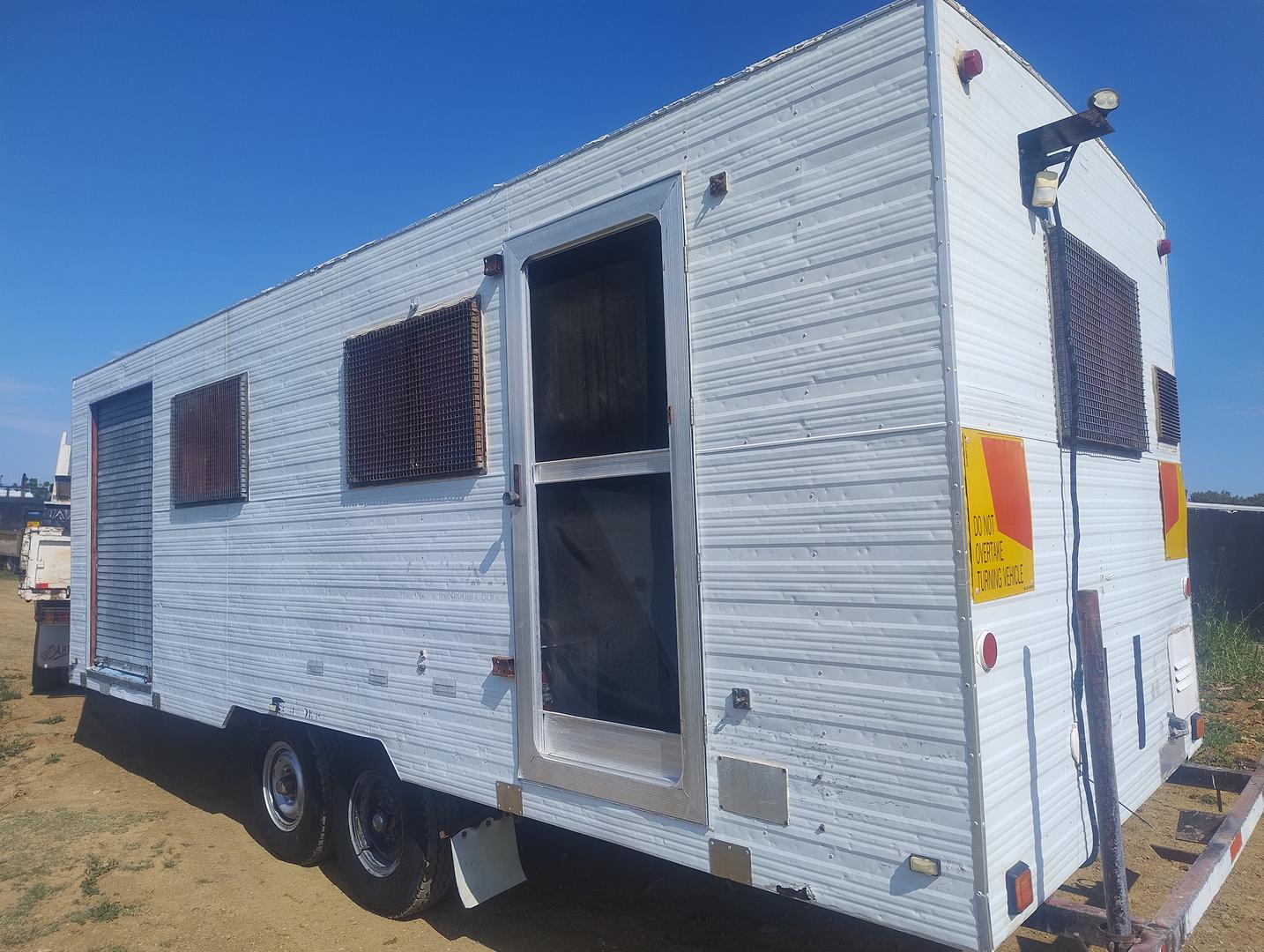 1990 JAKAB SITE WORK VAN VAN