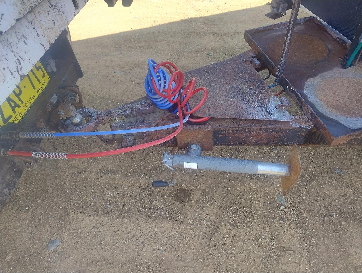 1990 JAKAB SITE WORK VAN VAN