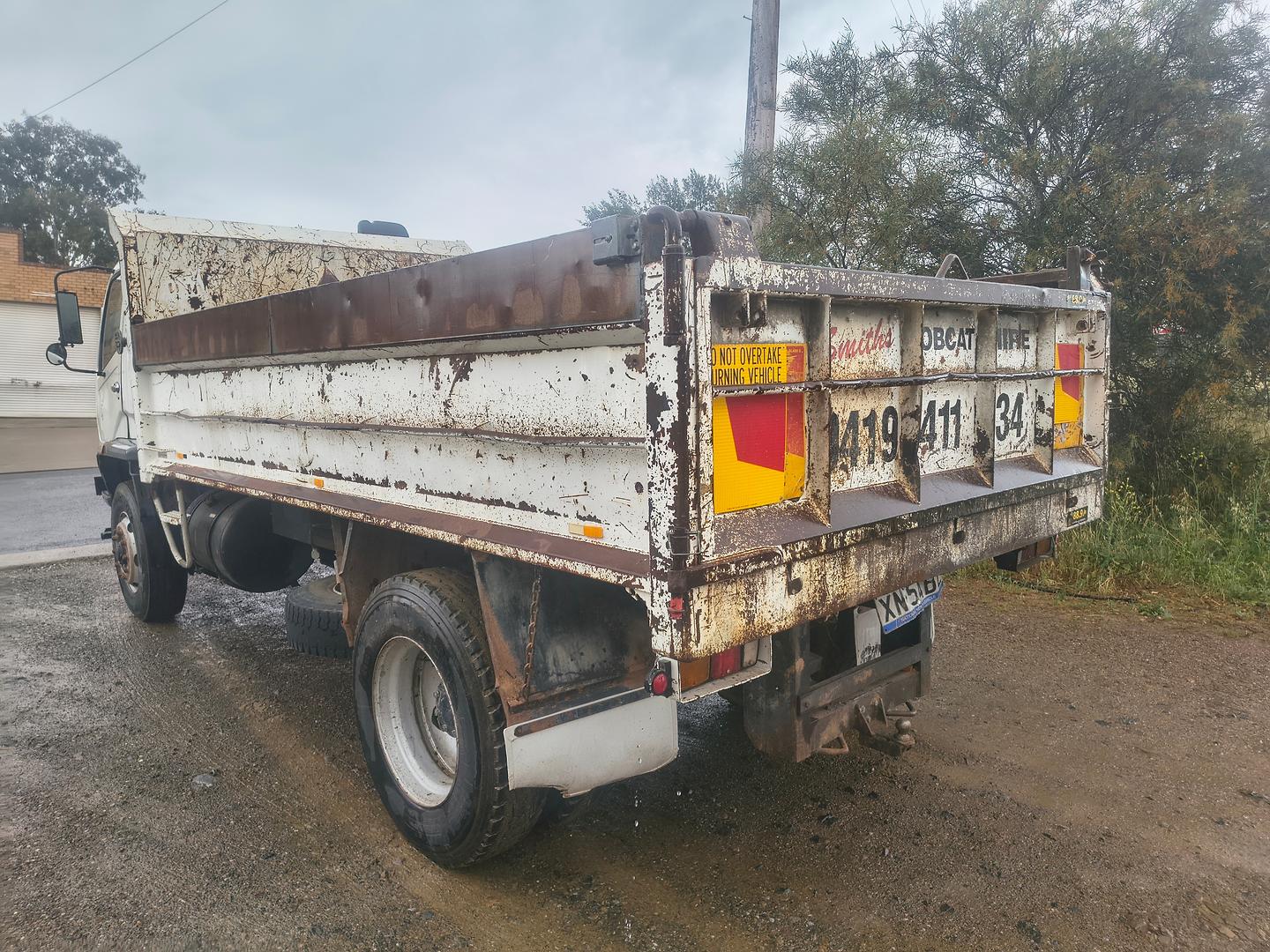 1999 MITSUBISHI FIGHTER FK FK600 5 SP MANUAL TIPPER