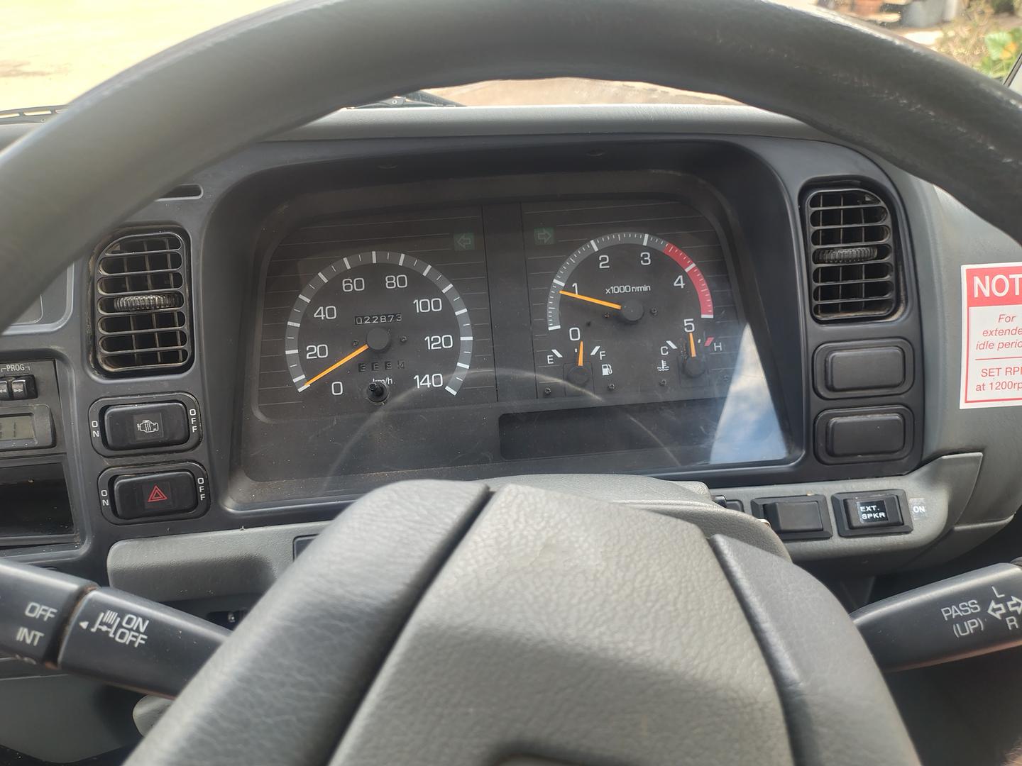 2000 MITSUBISHI CANTER 500 MANUAL TIPPER