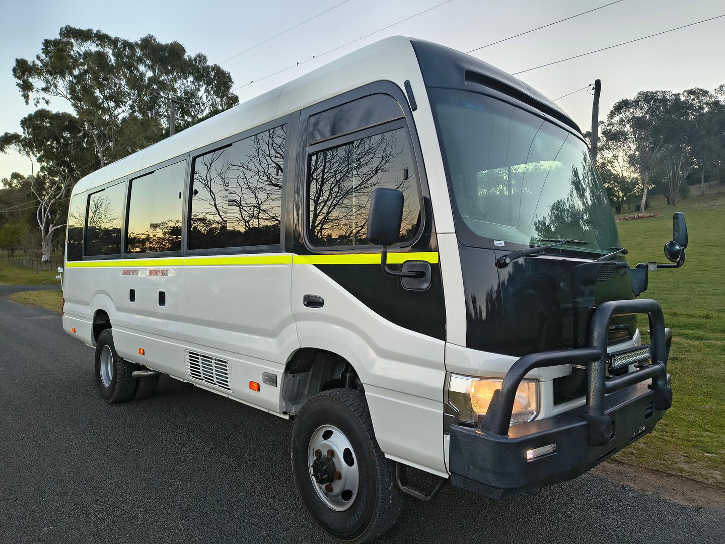 2017 TOYOTA COASTER XZB50R MY15 DELUXE (LWB) 4 SP AUTOMATIC BUS