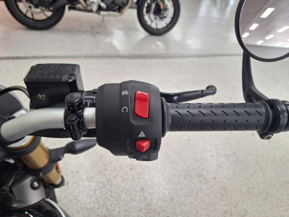2025 TRIUMPH SPEED 400 ROAD