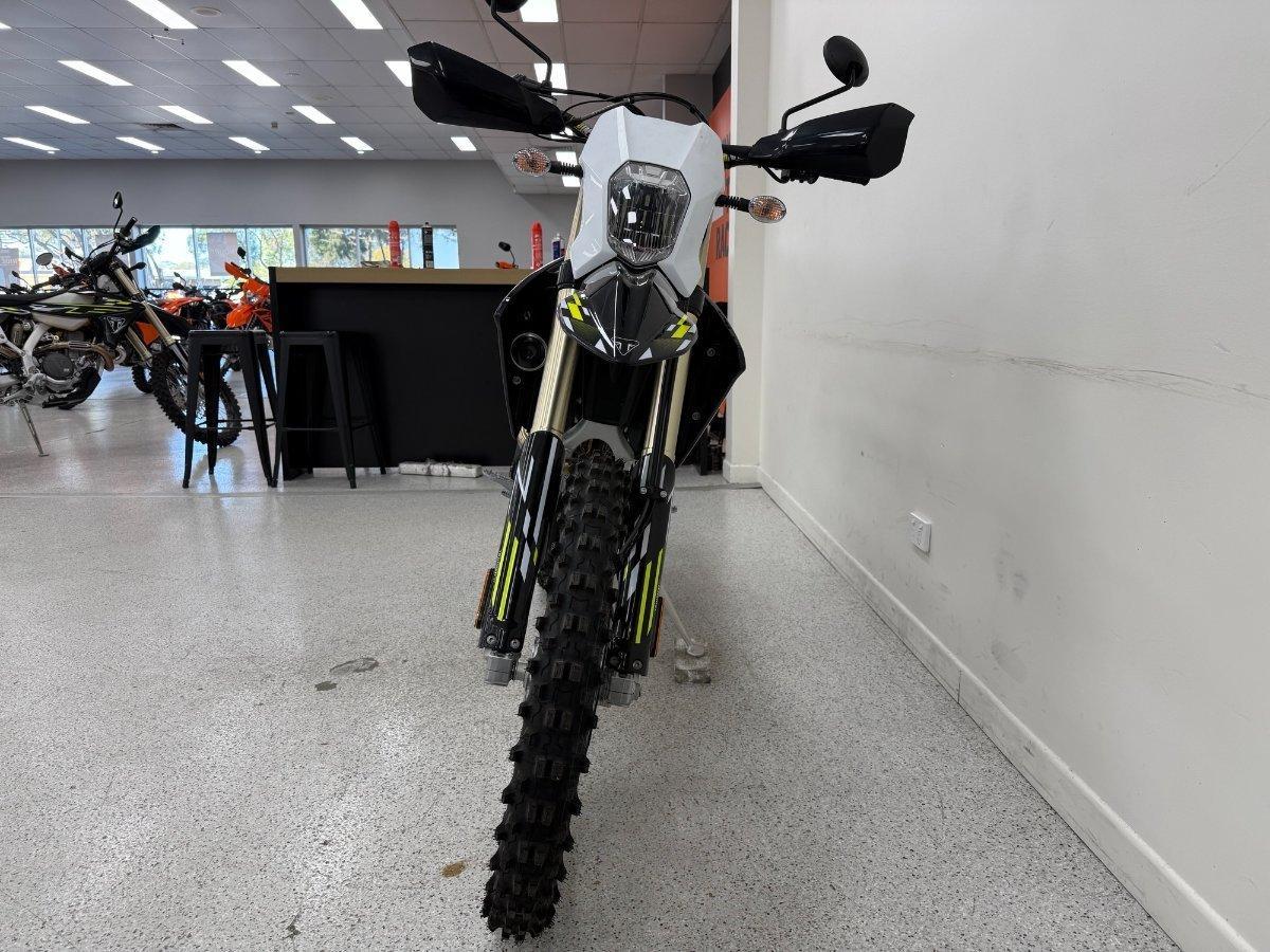 2025 TRIUMPH TF 250-E ENDURO