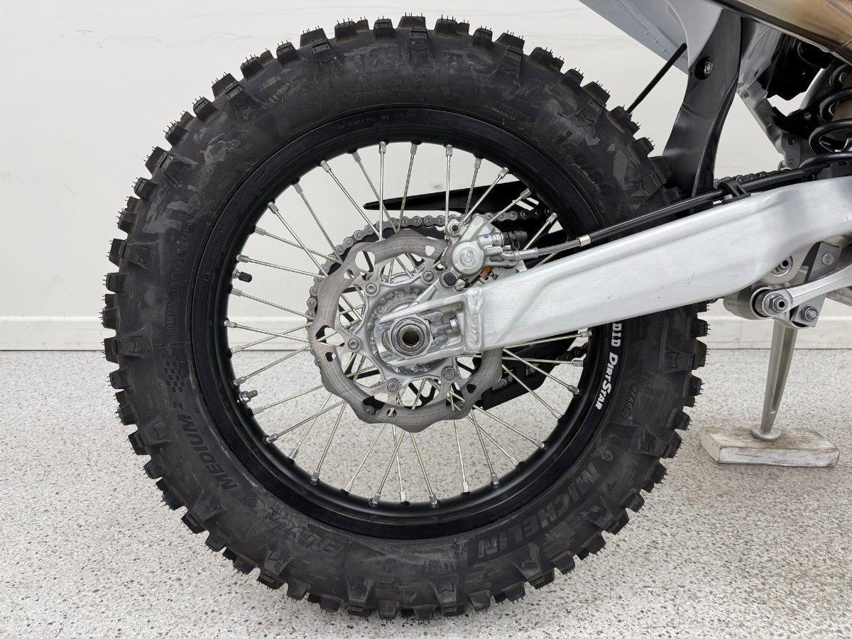 2025 TRIUMPH TF 250-E ENDURO