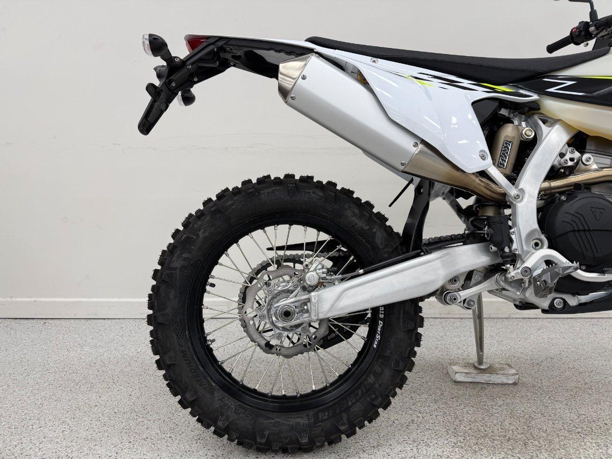 2025 TRIUMPH TF 250-E ENDURO
