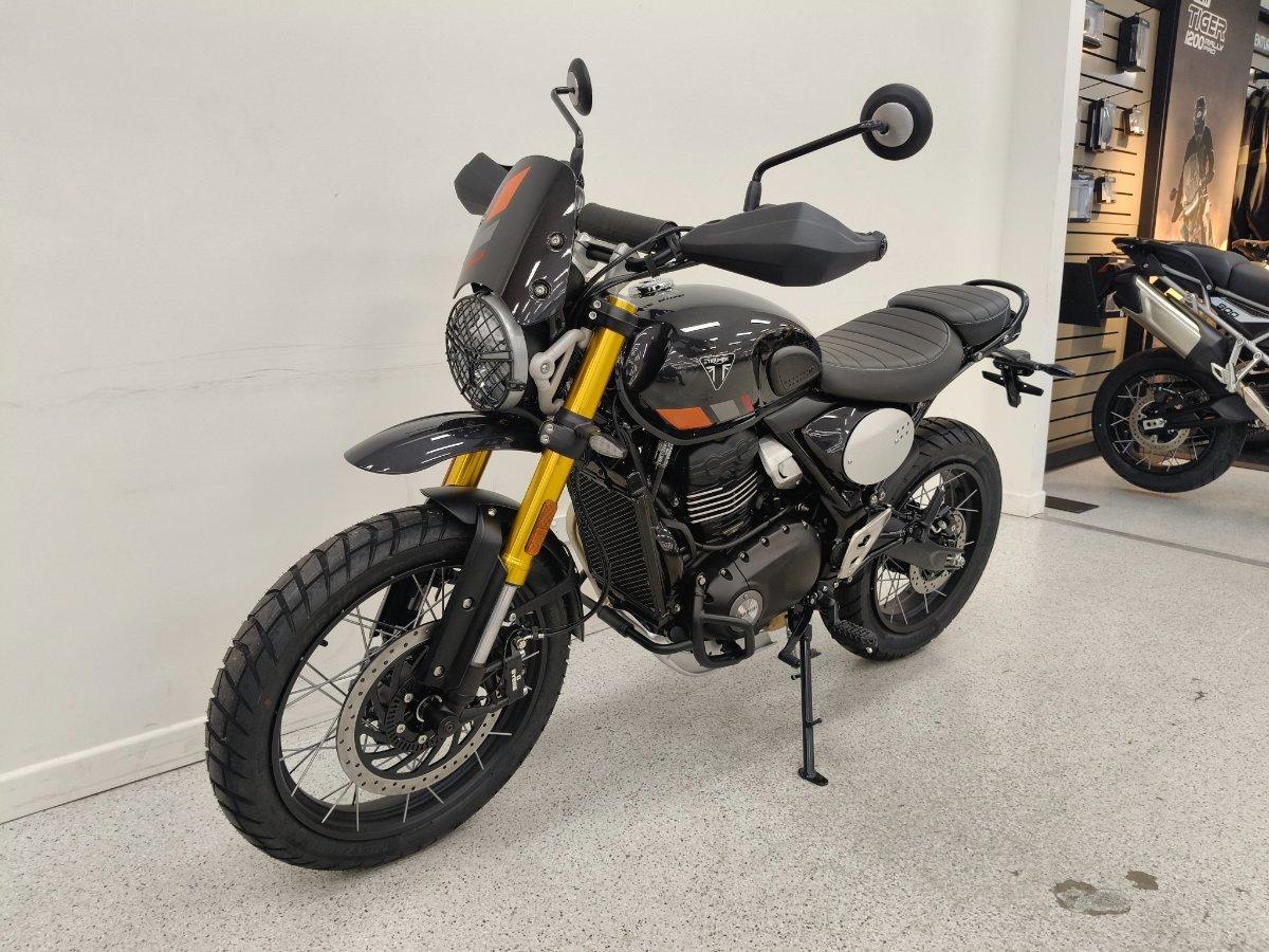 2025 TRIUMPH SCRAMBLER 400 XC ROAD