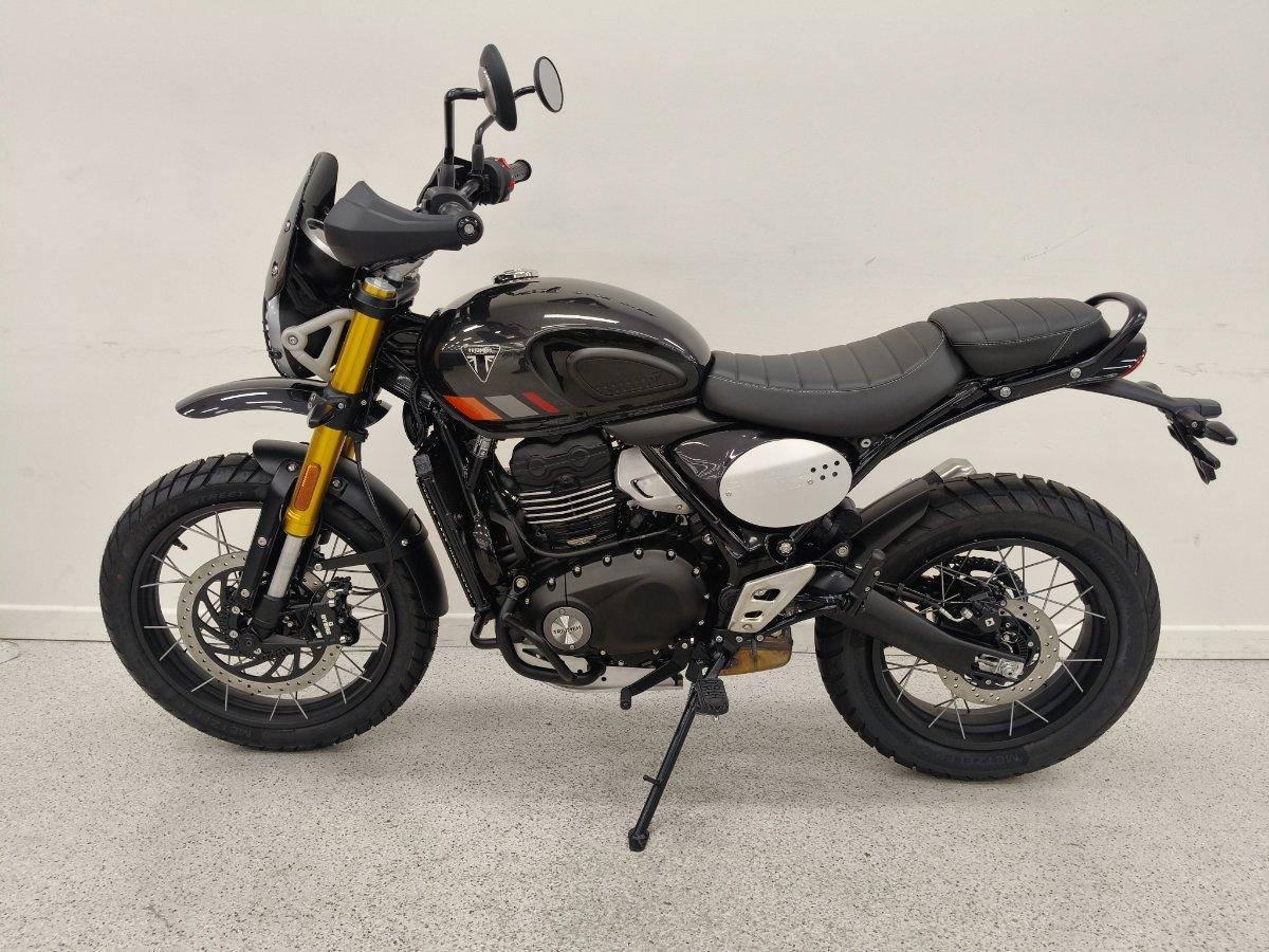 2025 TRIUMPH SCRAMBLER 400 XC ROAD