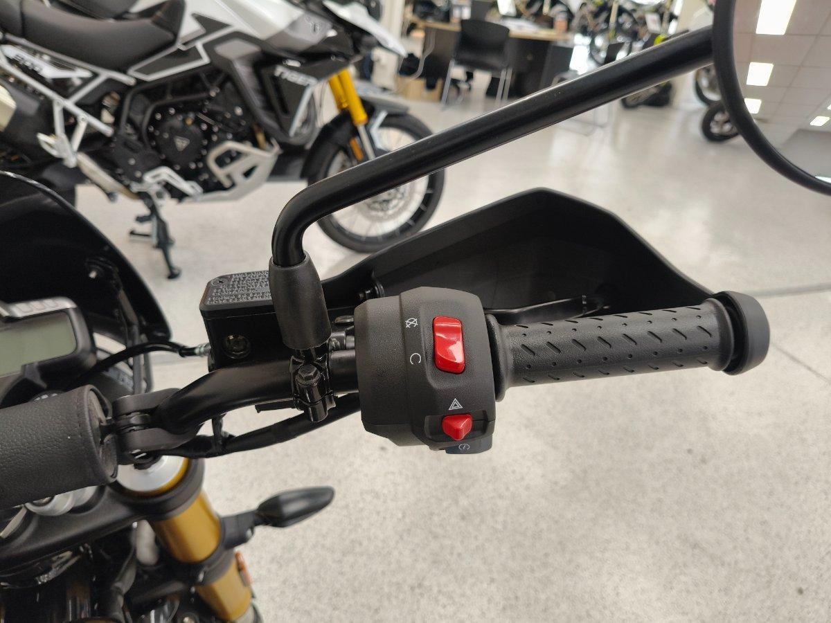 2025 TRIUMPH SCRAMBLER 400 XC ROAD