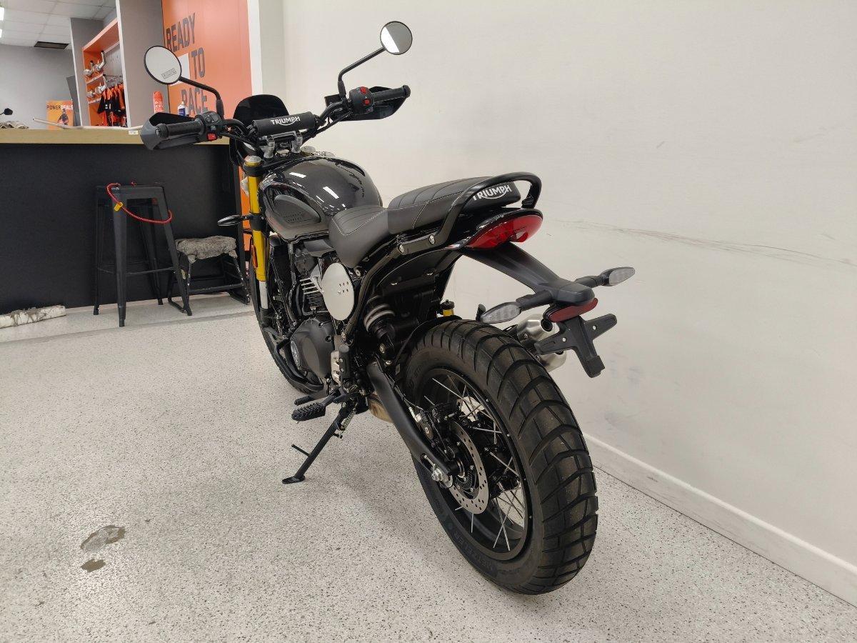 2025 TRIUMPH SCRAMBLER 400 XC ROAD