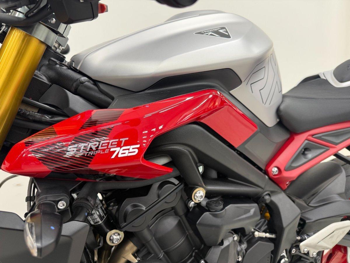 2025 TRIUMPH STREET TRIPLE RX SPORTS