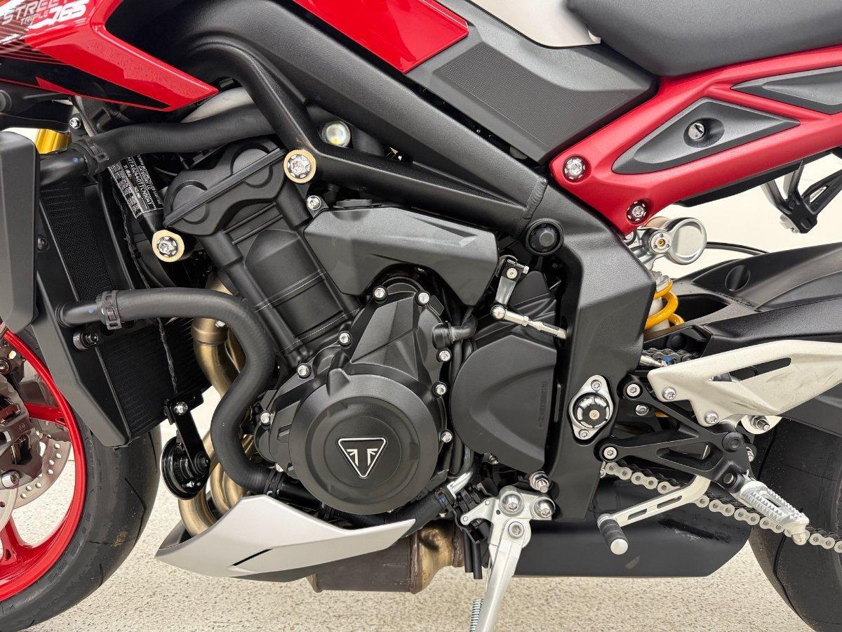 2025 TRIUMPH STREET TRIPLE RX SPORTS