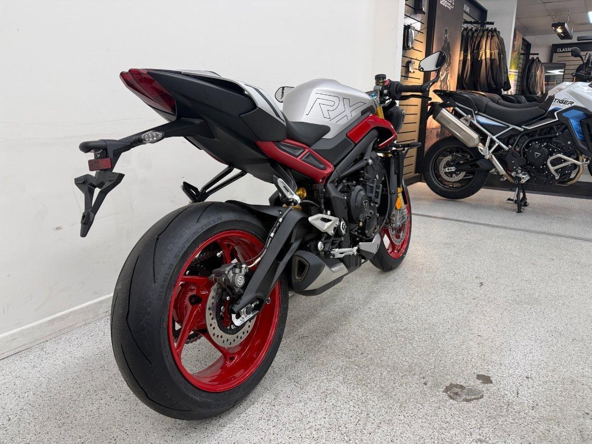 2025 TRIUMPH STREET TRIPLE RX SPORTS