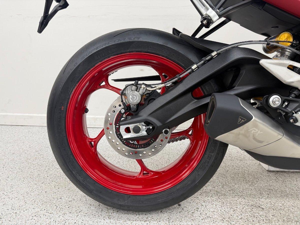 2025 TRIUMPH STREET TRIPLE RX SPORTS