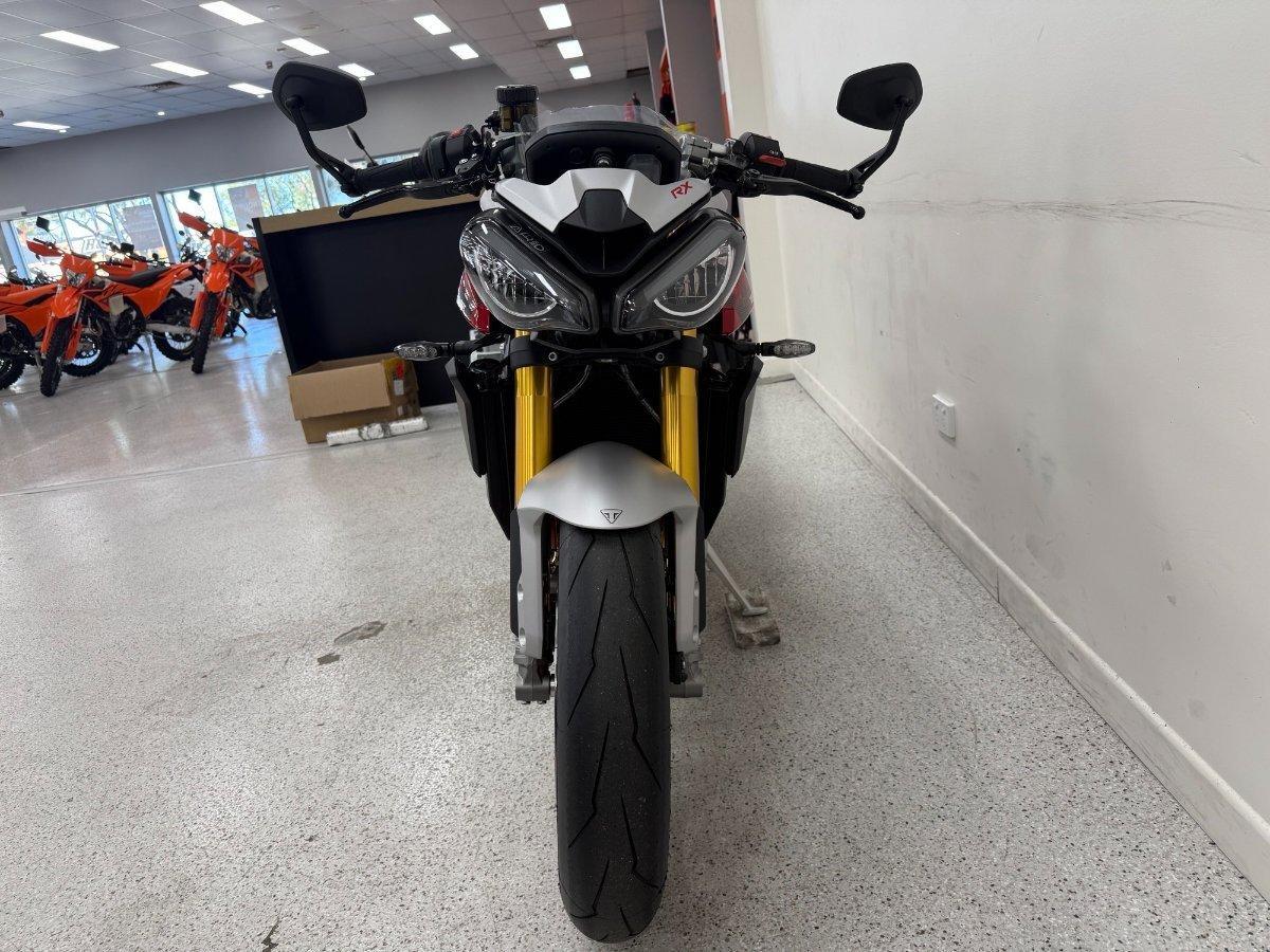2025 TRIUMPH STREET TRIPLE RX SPORTS