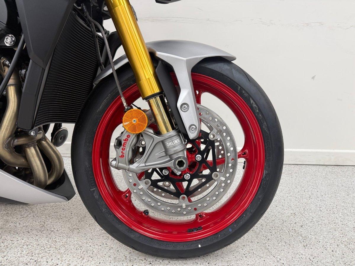 2025 TRIUMPH STREET TRIPLE RX SPORTS