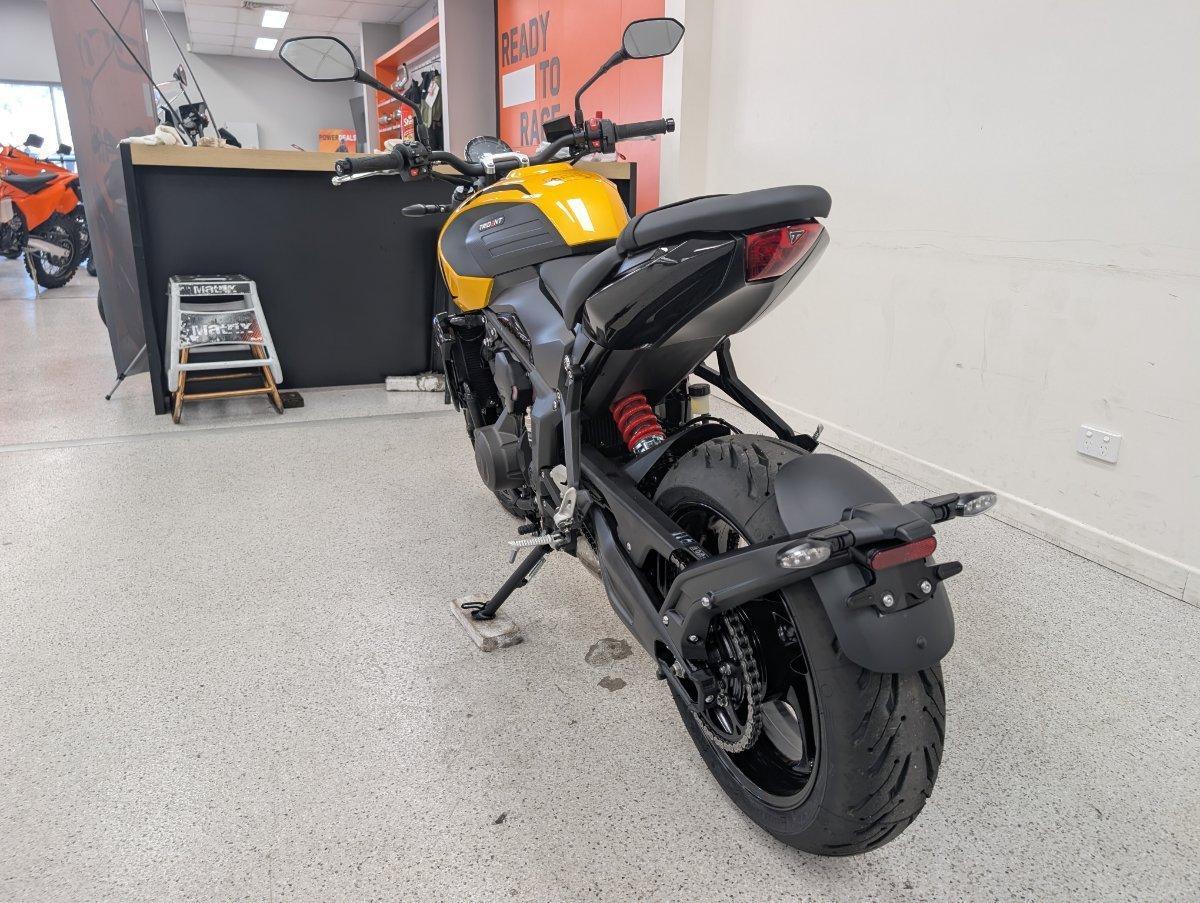 2026 TRIUMPH TRIDENT 660 (LAMS) ROAD