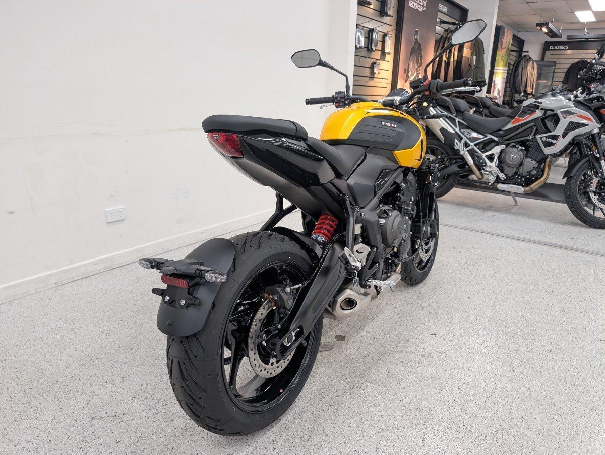 2026 TRIUMPH TRIDENT 660 (LAMS) ROAD