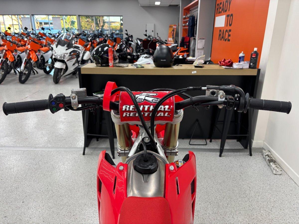 2025 HONDA CRF450R MOTOCROSS