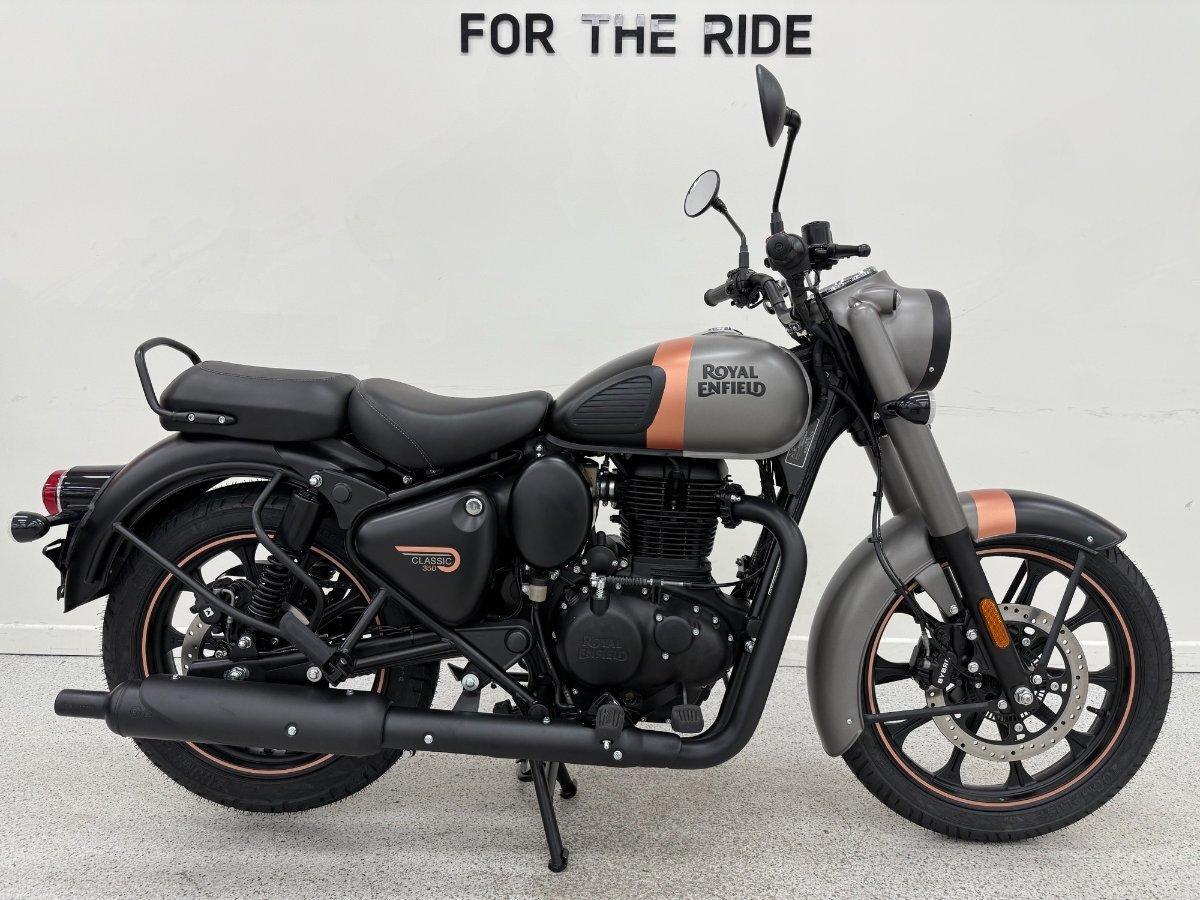 2025 ROYAL ENFIELD (SEE ALSO ENFIELD) CLASSIC 350 DARK ROAD
