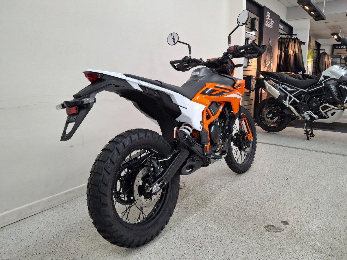 2025 KTM 390 ENDURO R DUAL SPORTS