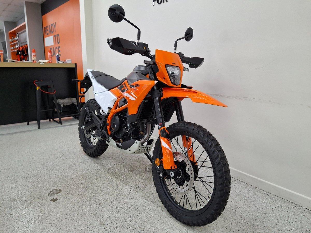 2025 KTM 390 ENDURO R DUAL SPORTS