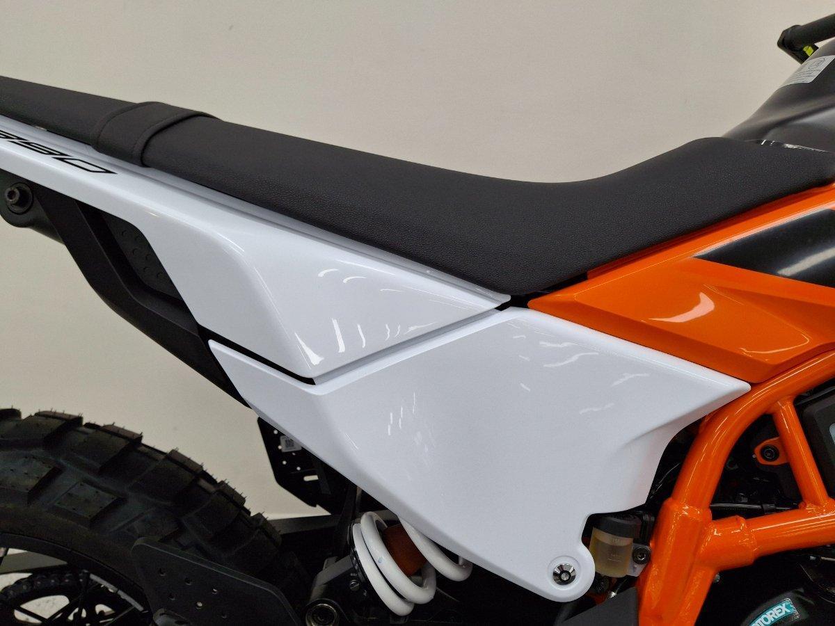 2025 KTM 390 ENDURO R DUAL SPORTS