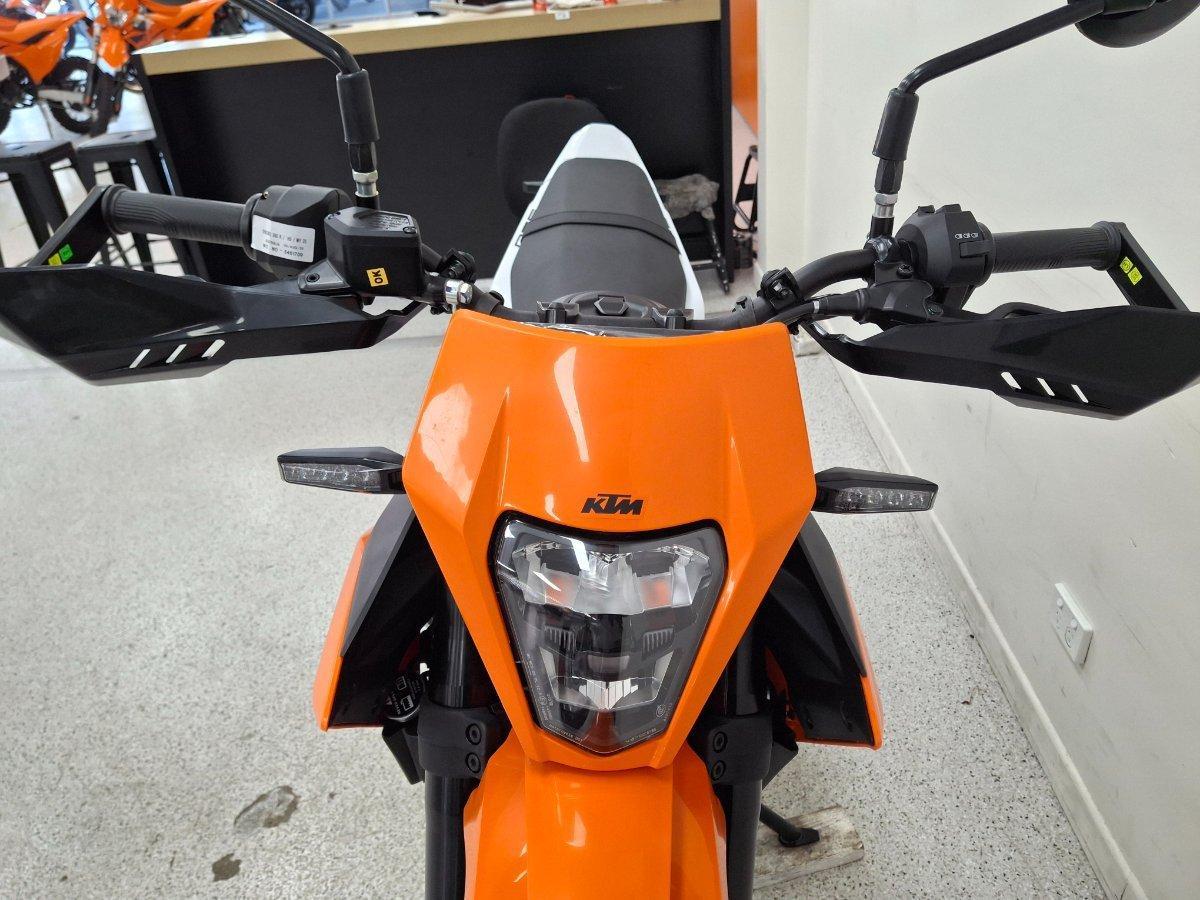 2025 KTM 390 ENDURO R DUAL SPORTS