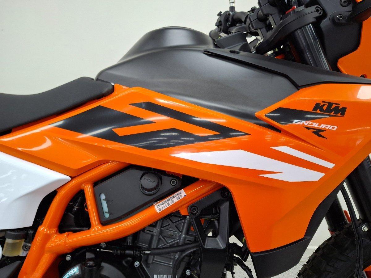 2025 KTM 390 ENDURO R DUAL SPORTS