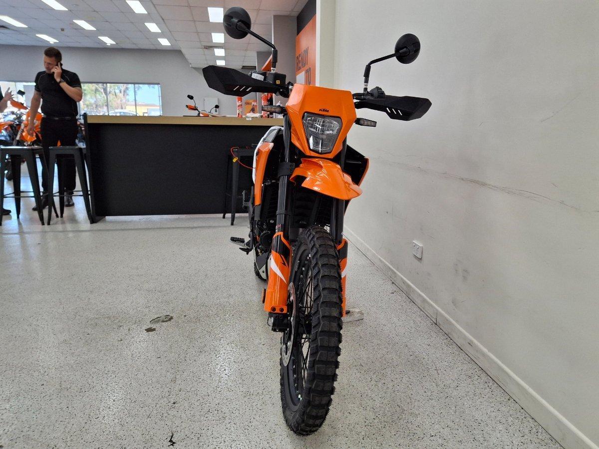 2025 KTM 390 ENDURO R DUAL SPORTS
