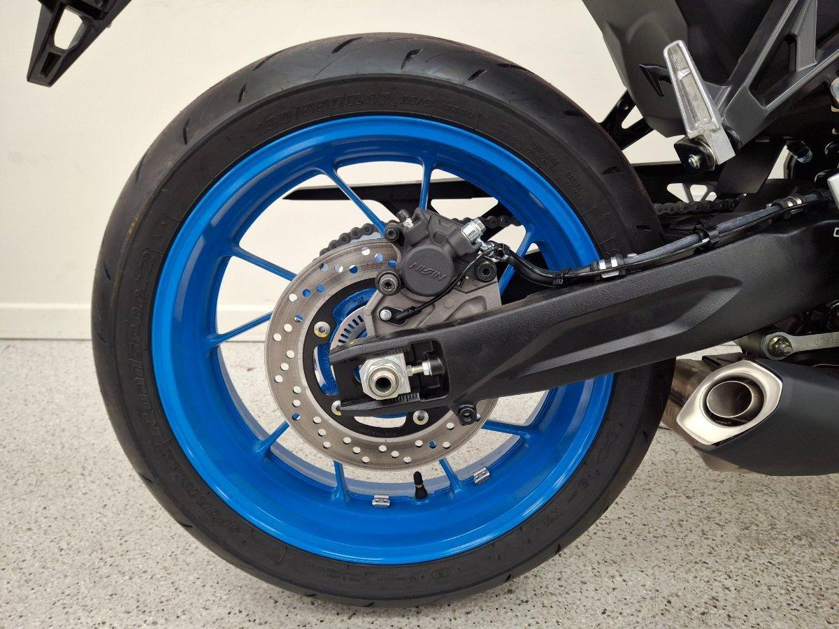 2025 SUZUKI GSX-8S ROAD