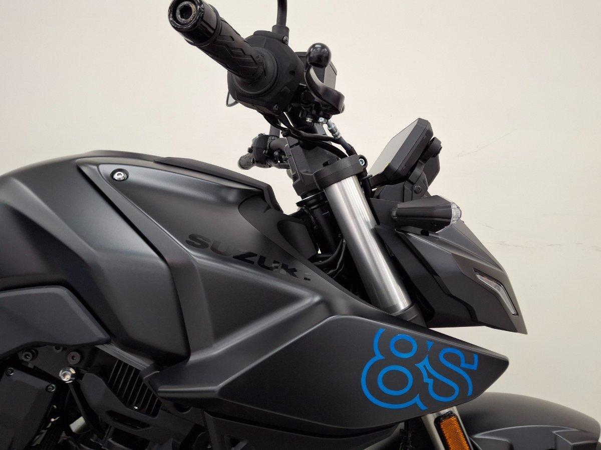 2025 SUZUKI GSX-8S ROAD
