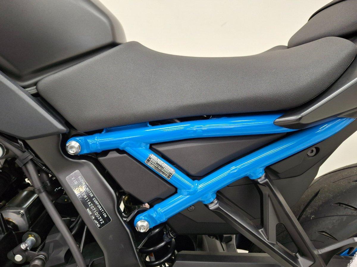 2025 SUZUKI GSX-8S ROAD