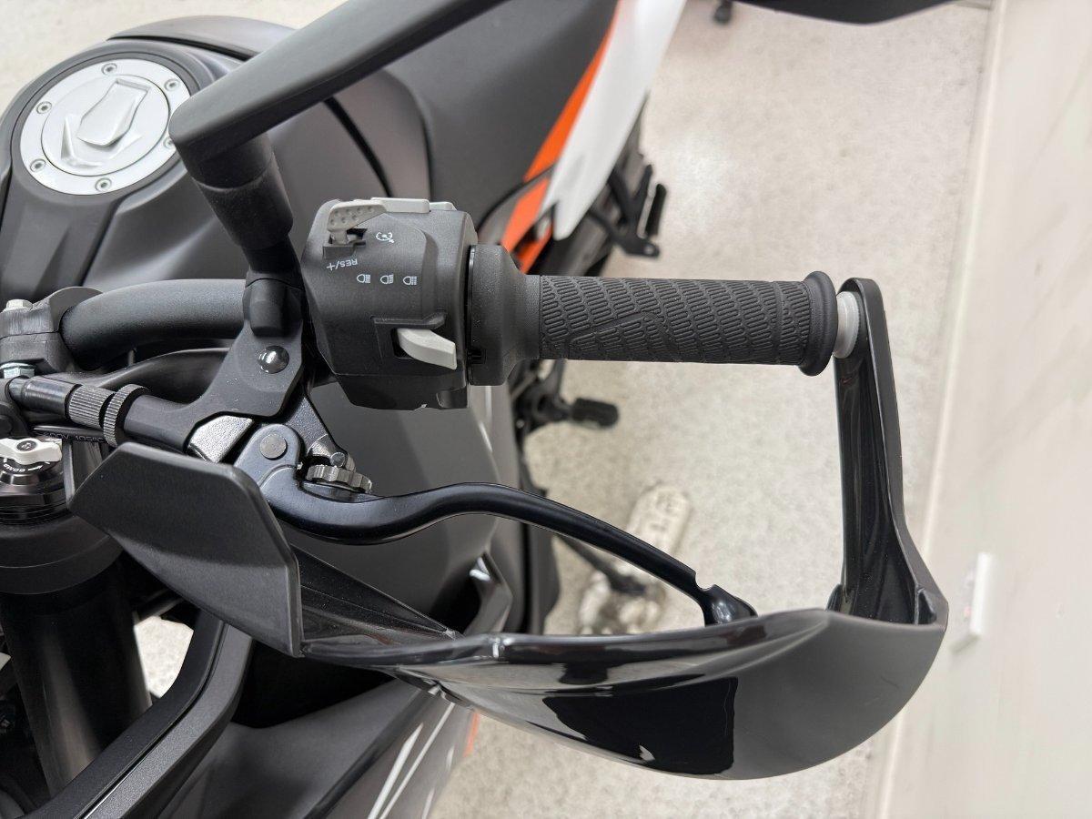 2024 KTM 890 SM-T SPORTS
