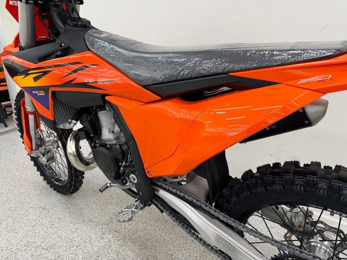 2025 KTM 250 SX MOTOCROSS