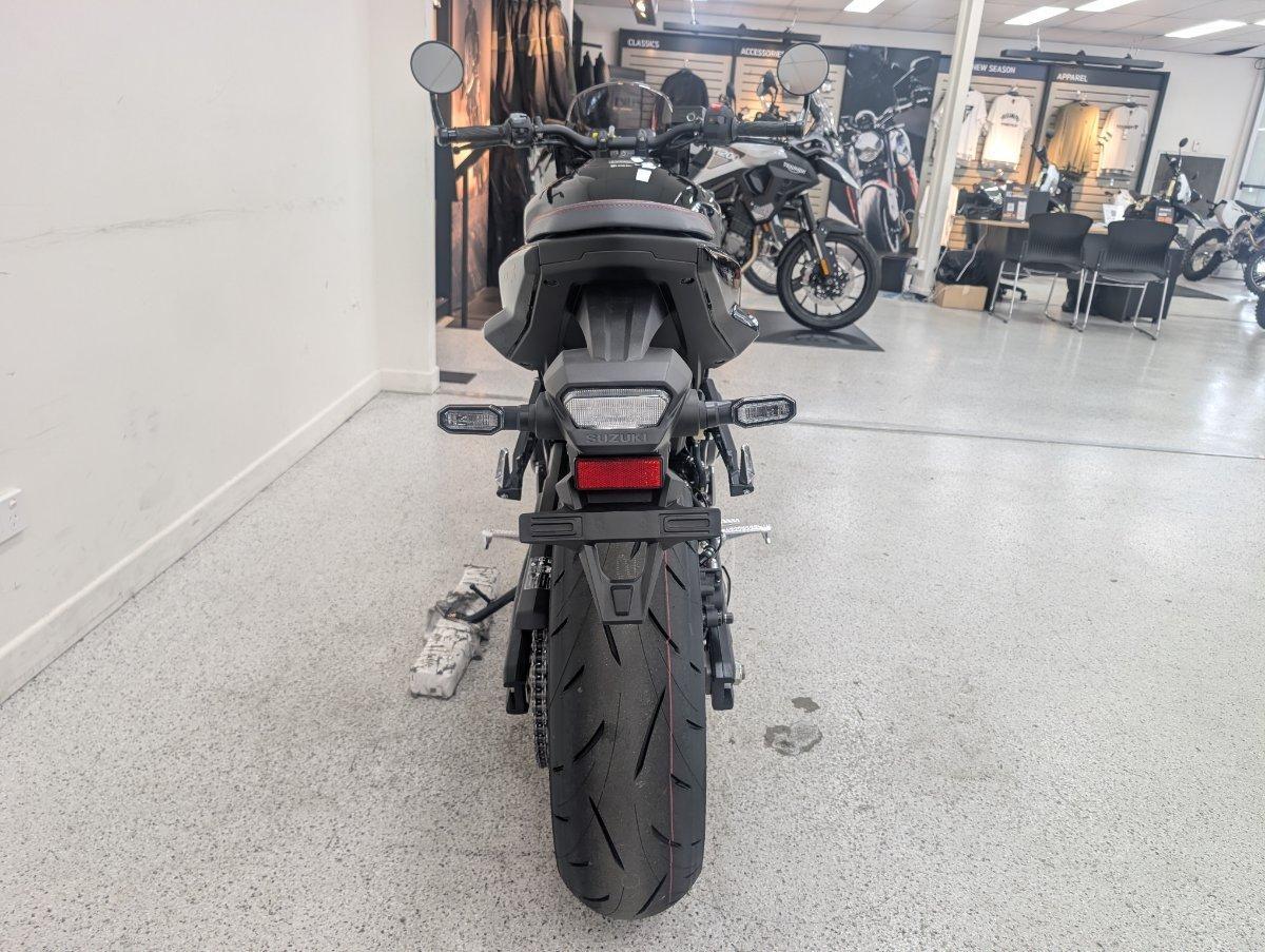 2025 SUZUKI GSX-8TT ROAD