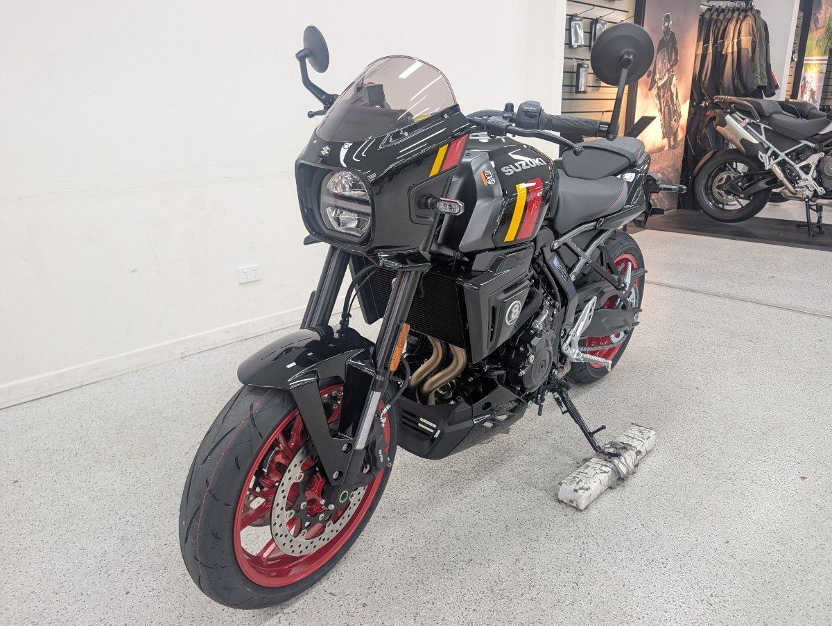 2025 SUZUKI GSX-8TT ROAD