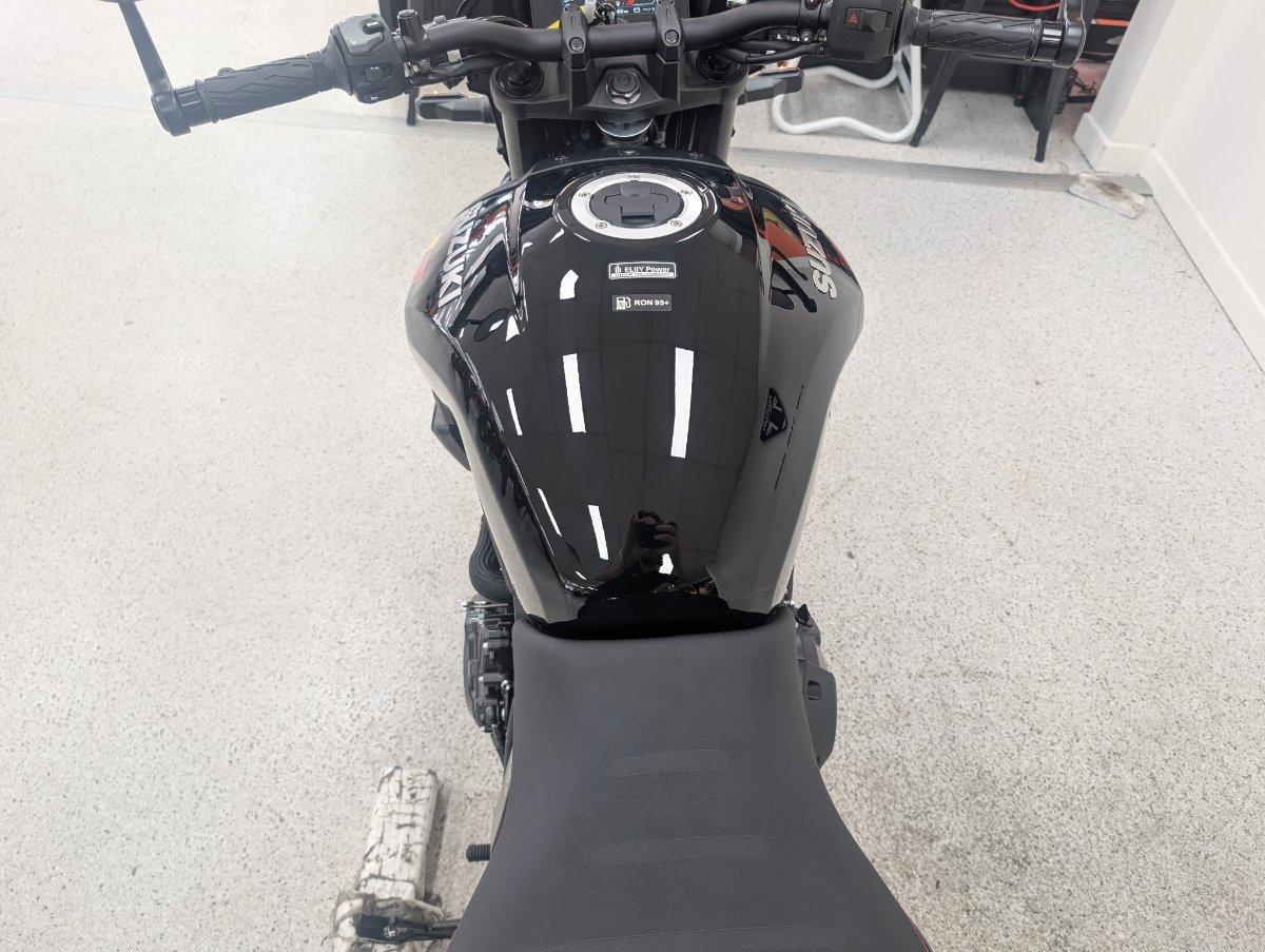 2025 SUZUKI GSX-8TT ROAD