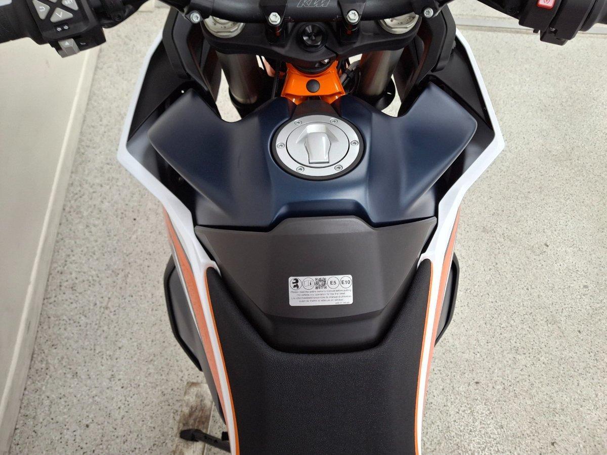 2024 KTM 890 ADVENTURE R DUAL SPORTS