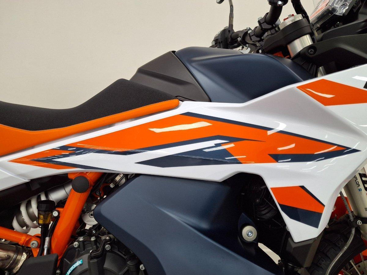 2024 KTM 890 ADVENTURE R DUAL SPORTS