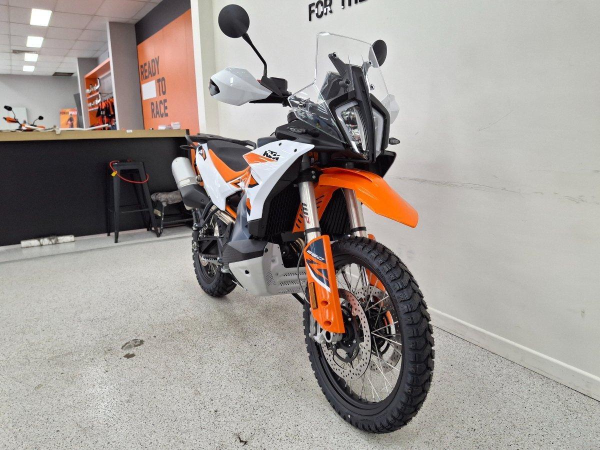 2024 KTM 890 ADVENTURE R DUAL SPORTS