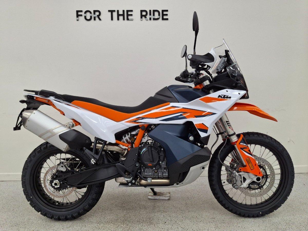 2024 KTM 890 ADVENTURE R DUAL SPORTS