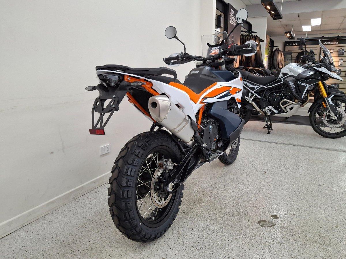 2024 KTM 890 ADVENTURE R DUAL SPORTS