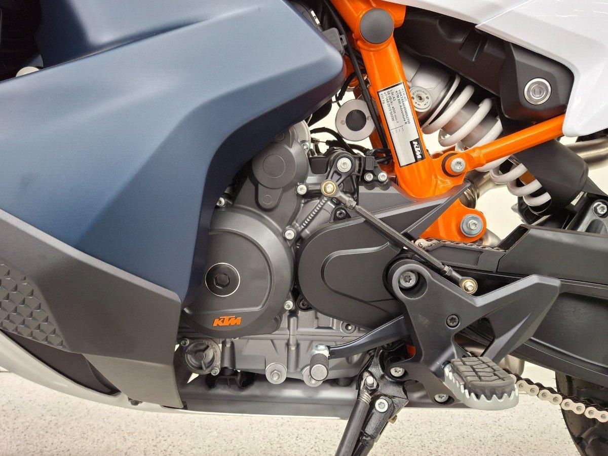 2024 KTM 890 ADVENTURE R DUAL SPORTS