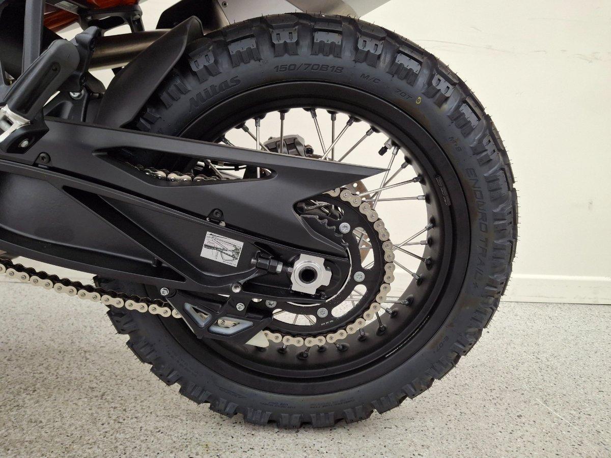 2024 KTM 890 ADVENTURE R DUAL SPORTS