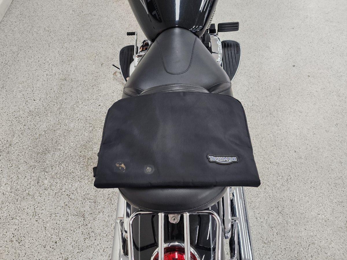 2014 TRIUMPH THUNDERBIRD COMMANDER CRUISER