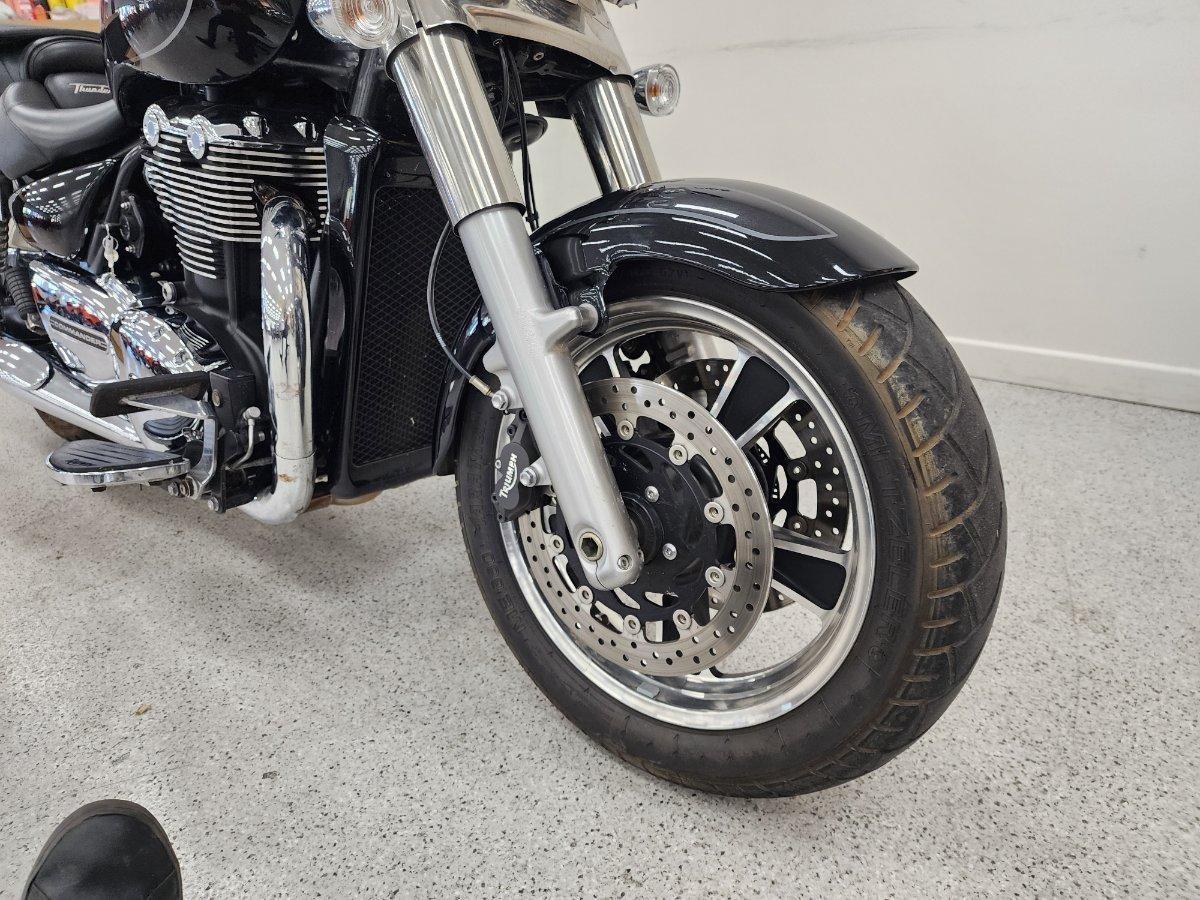 2014 TRIUMPH THUNDERBIRD COMMANDER CRUISER