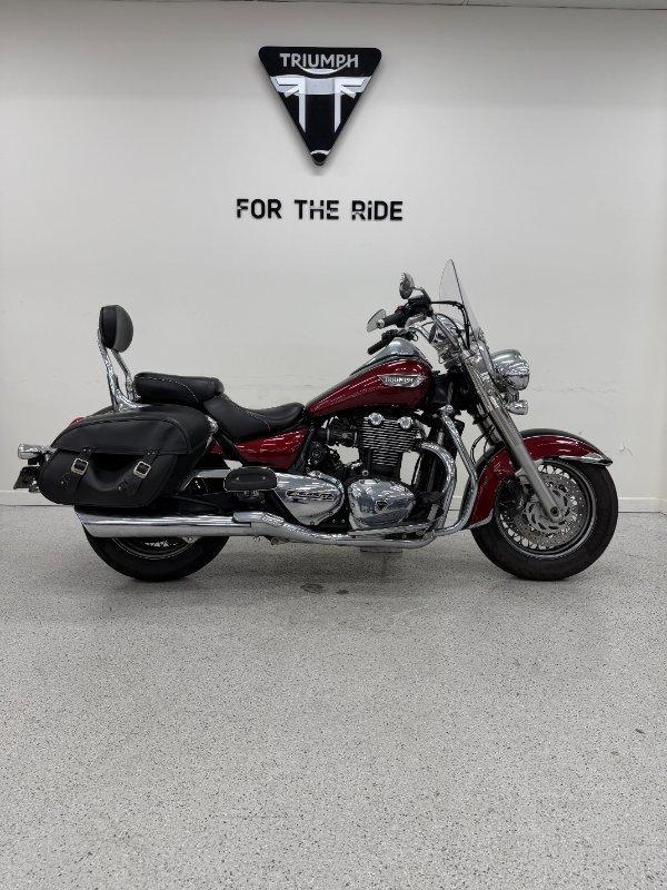 2017 TRIUMPH THUNDERBIRD LT CRUISER